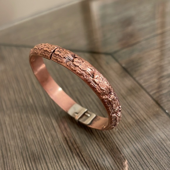Whiting Davis Hinged Cuff Bracelet Copper Floral Leaf High Relief Signed Vintage - Picture 3 of 16